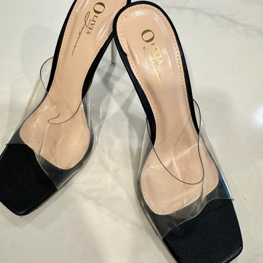 Olivia Rae black textured and transparent sandals size 10 black color.